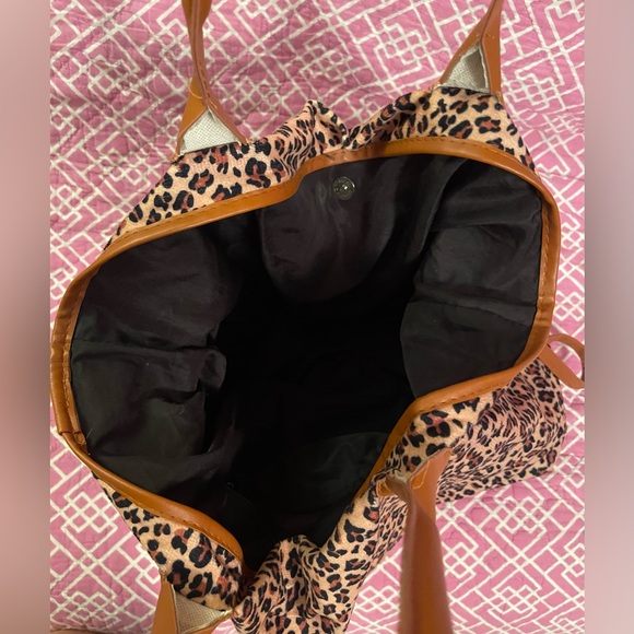 Cheetah Purse - Picture 2 of 8